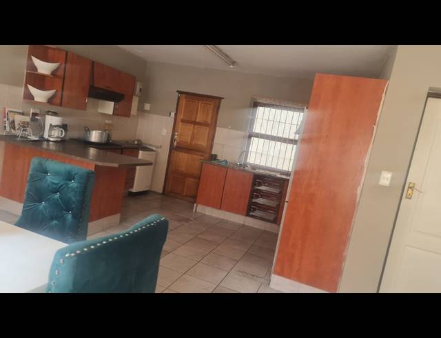 3 BEDROOM TOWNHOUSE FOR SALE IN WATERVAL EAST